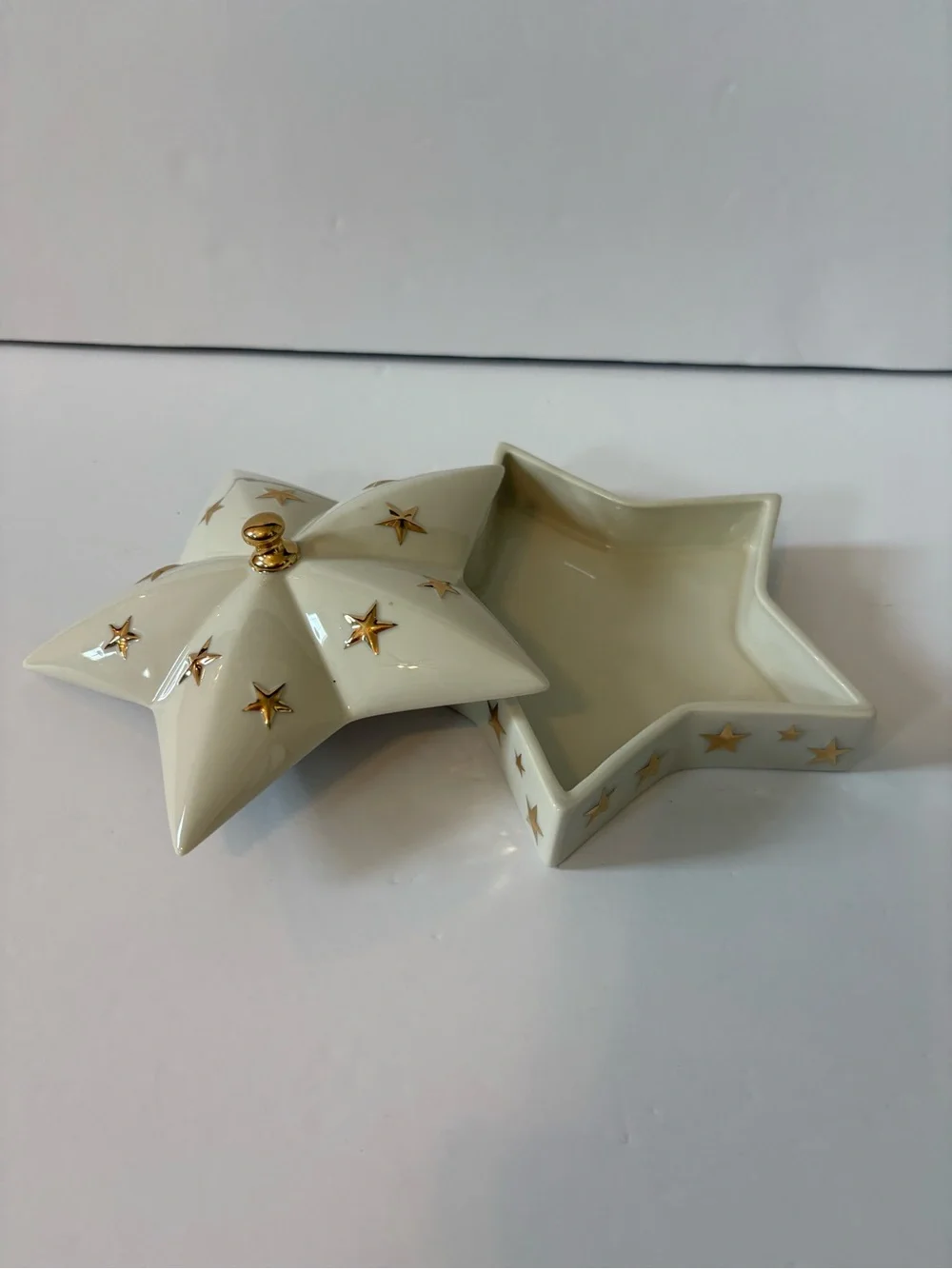 Lenox Star-Shaped Trinket Box with Gold Stars